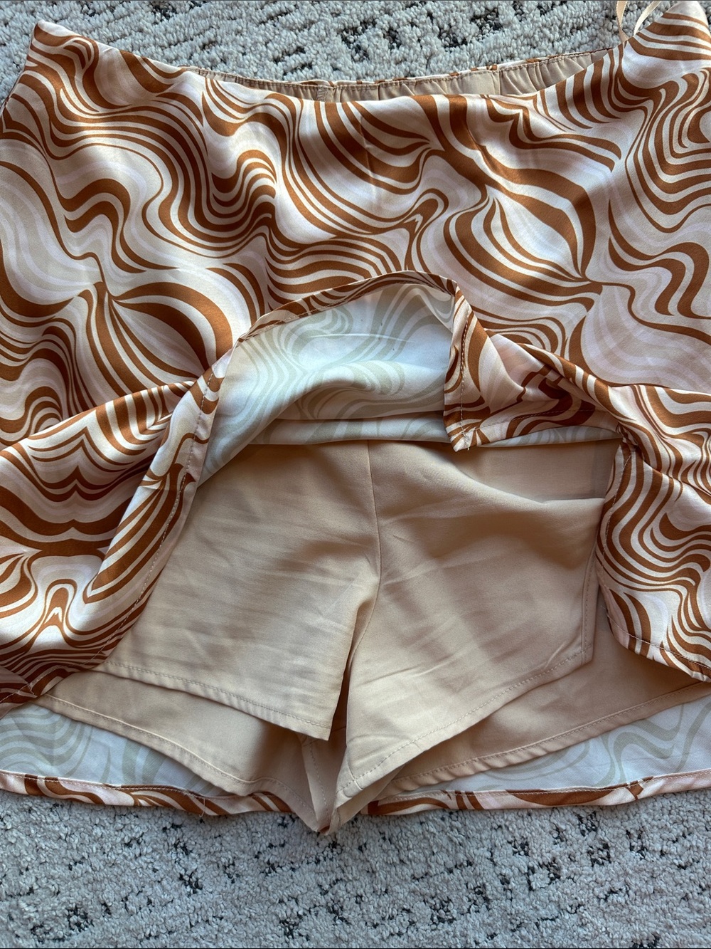 Cotton Candy Swirl-Print Mini Skirt w/ lined shorts in Brown and Cream - Picture 3 of 4